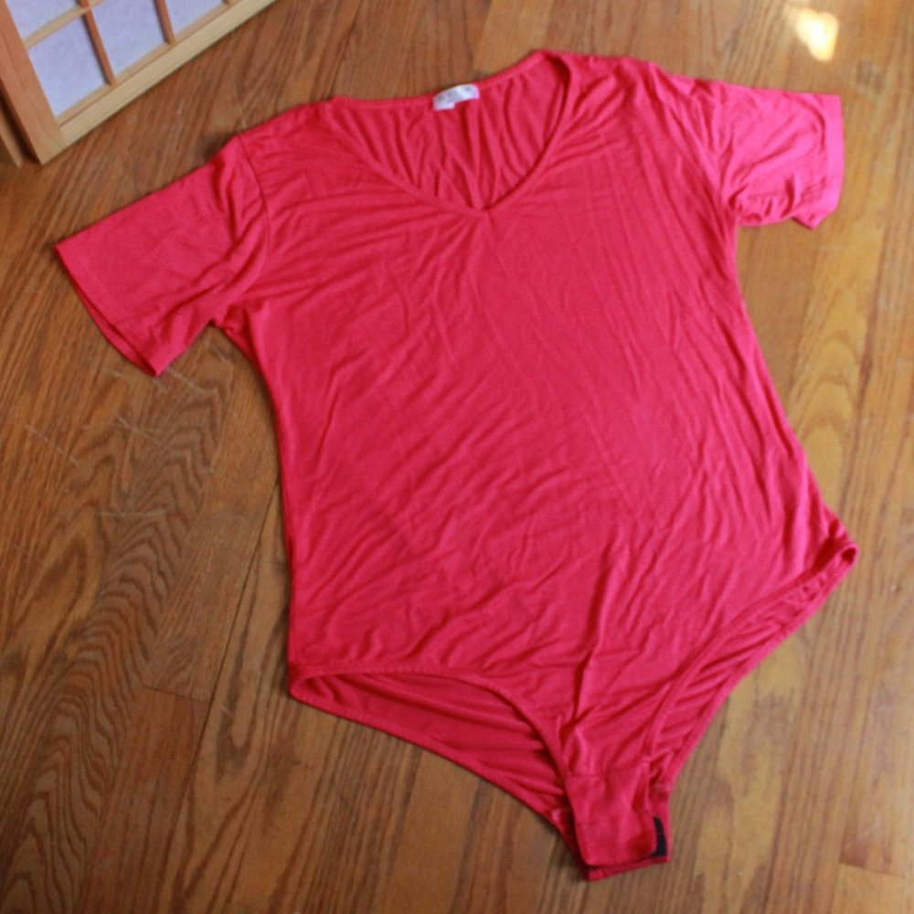 In'Voland Soft & Stretchy Bodysuit